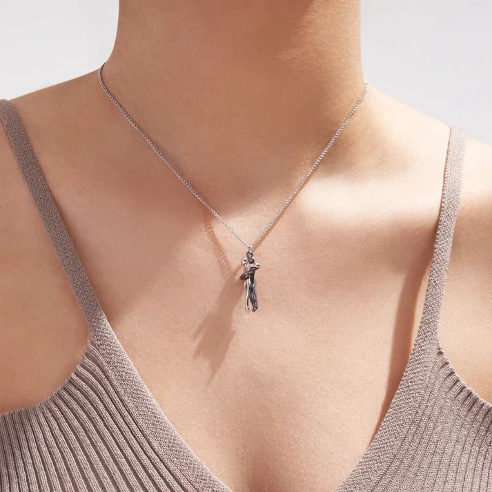 Lovista Hug Necklace